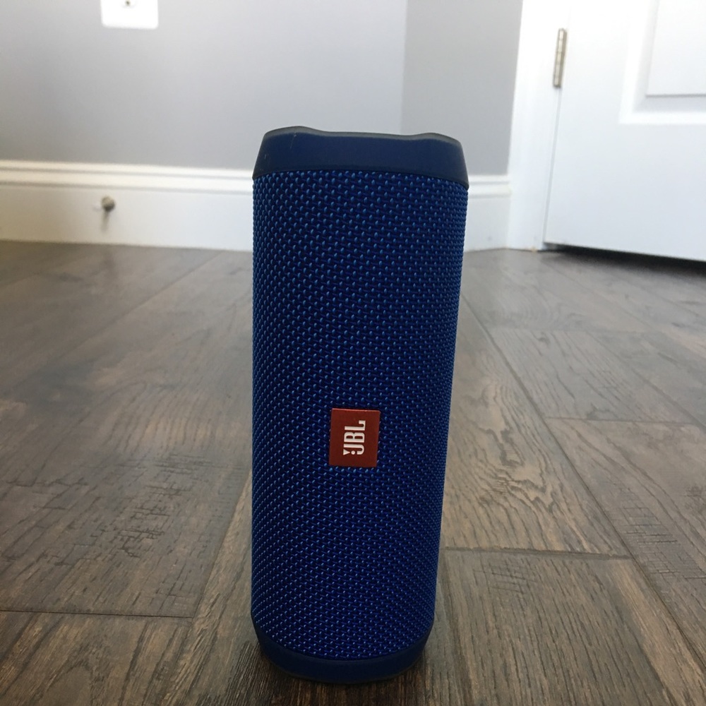 JBL Flip 4